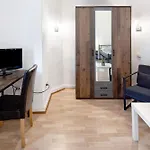 Vogelsberger Bett 5 1 Links Appartement *
