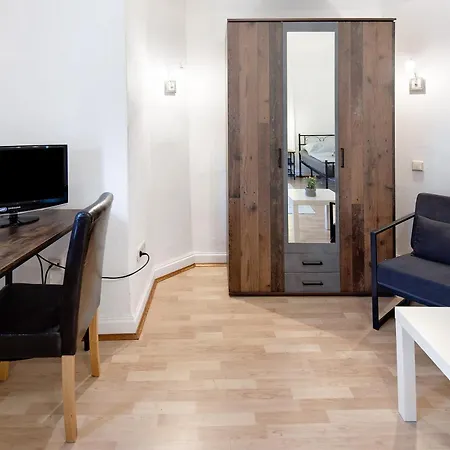 Vogelsberger Bett 5 1 Links Apartmán *